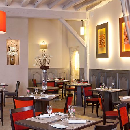 Hotel Aux Vieux Remparts, The Originals Relais プロヴァン エクステリア 写真