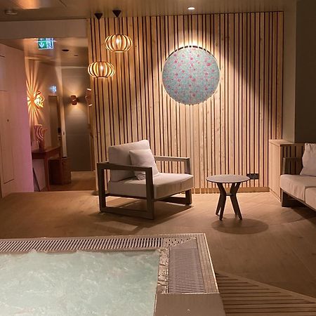 Hotel Aux Vieux Remparts, The Originals Relais プロヴァン エクステリア 写真