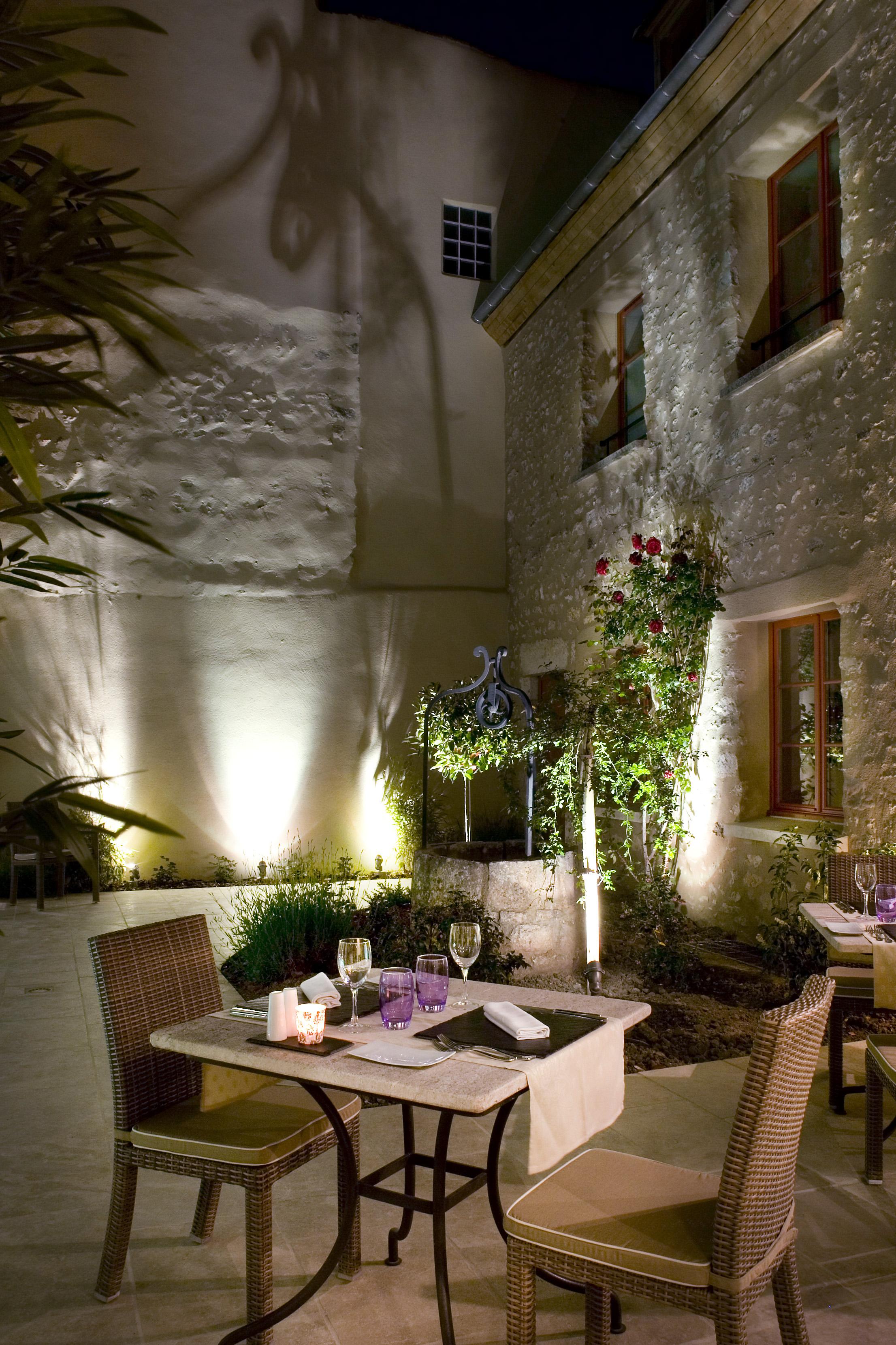Hotel Aux Vieux Remparts, The Originals Relais プロヴァン エクステリア 写真