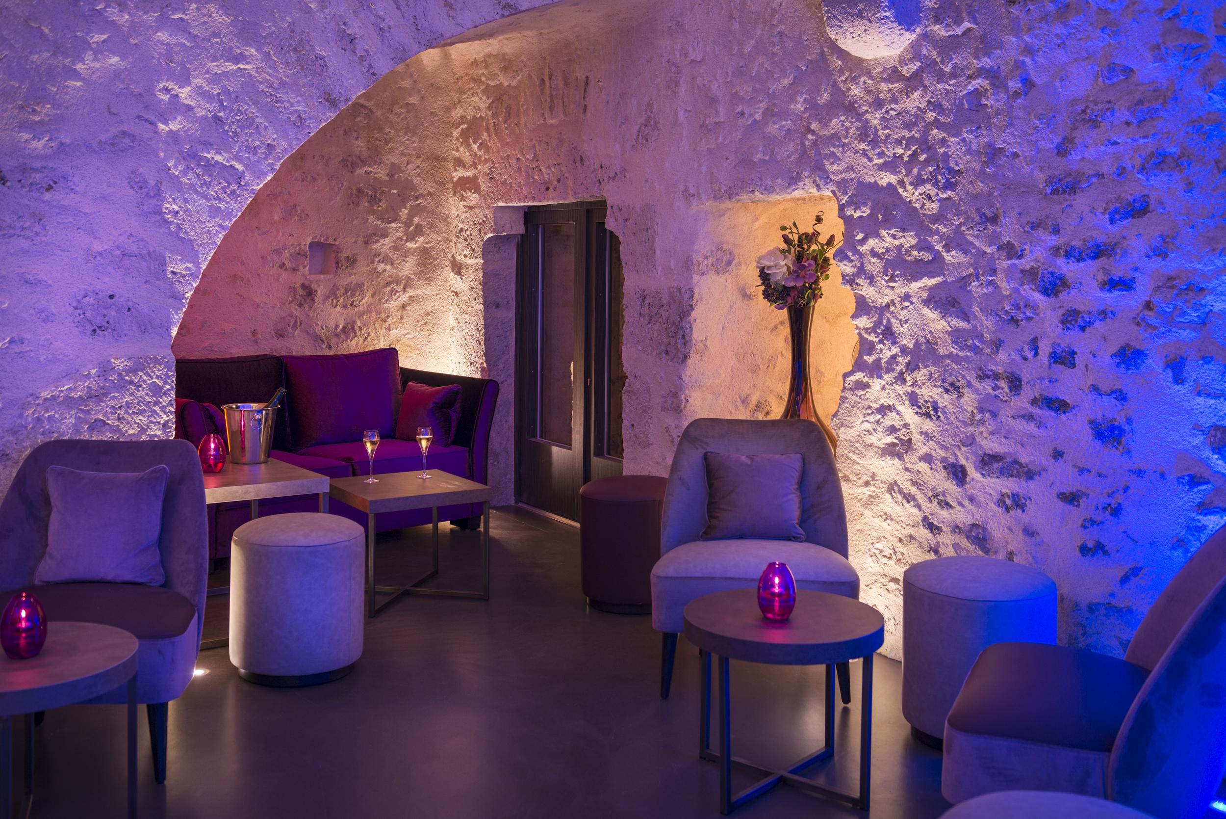 Hotel Aux Vieux Remparts, The Originals Relais プロヴァン エクステリア 写真