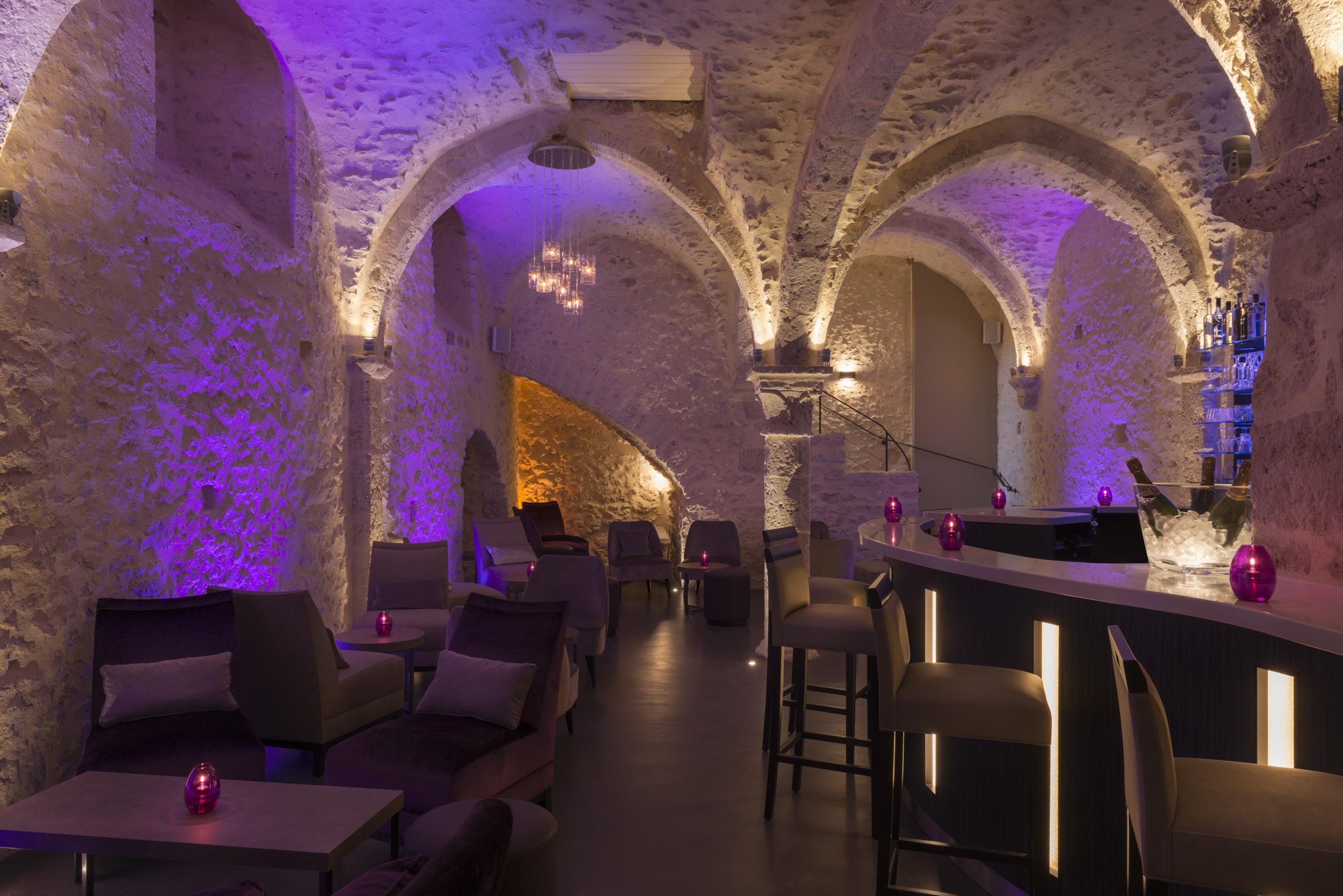 Hotel Aux Vieux Remparts, The Originals Relais プロヴァン エクステリア 写真