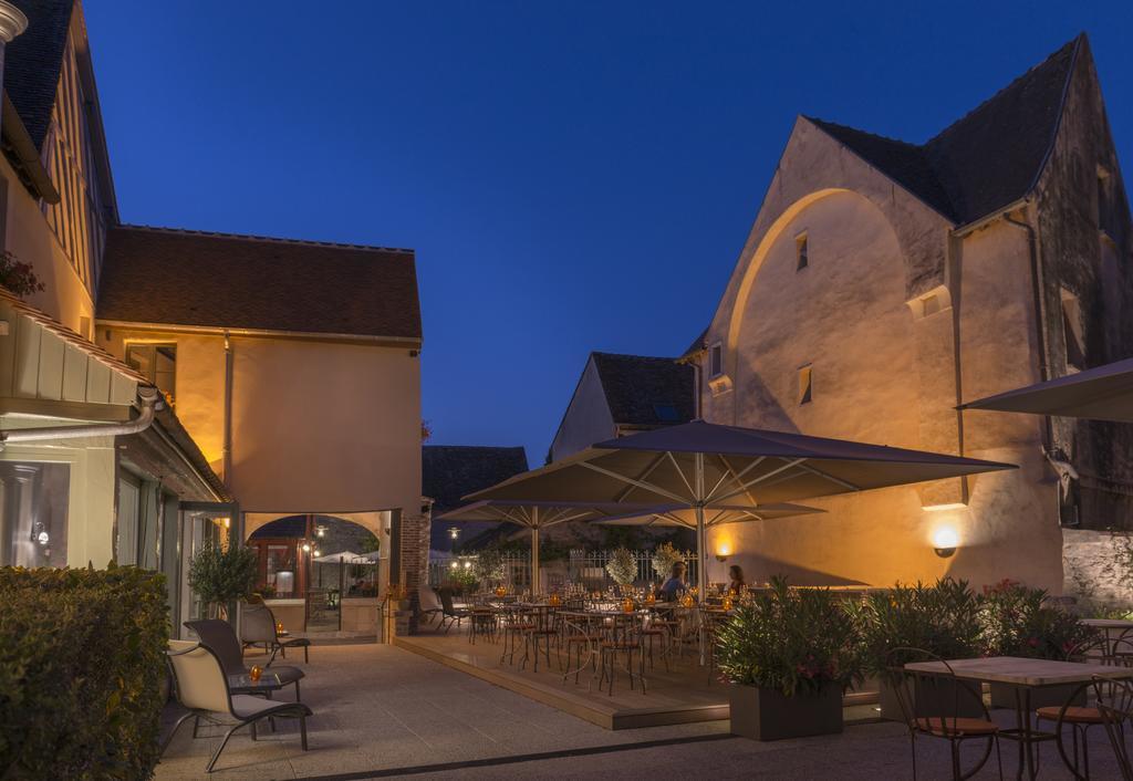 Hotel Aux Vieux Remparts, The Originals Relais プロヴァン エクステリア 写真