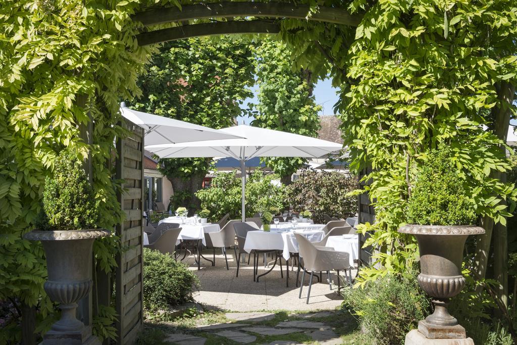 Hotel Aux Vieux Remparts, The Originals Relais プロヴァン エクステリア 写真