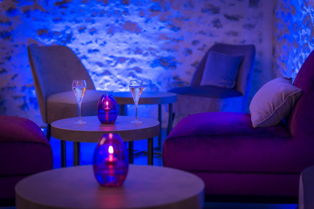 Hotel Aux Vieux Remparts, The Originals Relais プロヴァン エクステリア 写真